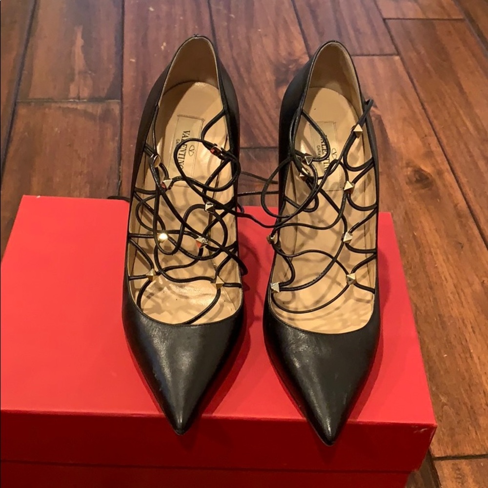 Valentino black lace up heel